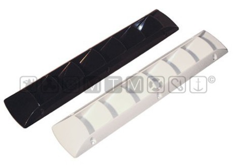 PLASTIC LONG RECESSED LOUVERED VENT